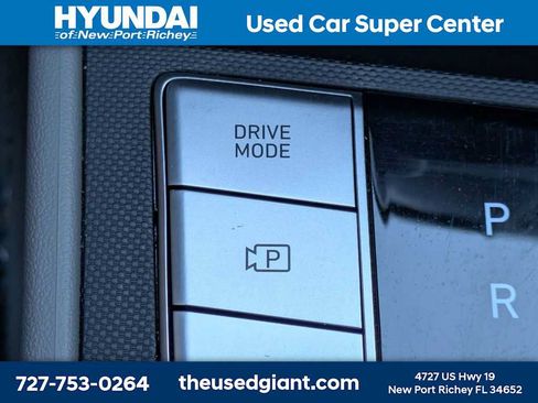 Certified 2025 Hyundai Elantra SE FWD image 22
