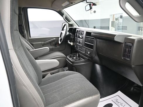 Used 2024 Chevrolet Express 2500 w/ Driver Convenience Package image 25