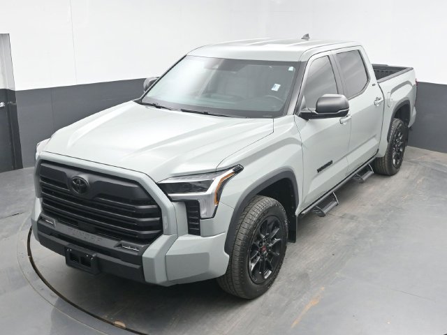 Used 2024 Toyota Tundra SR5 w/ SR5 Premium Package AWD/4WD image 33