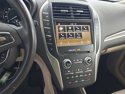 Used 2017 Lincoln MKC Premiere image 6