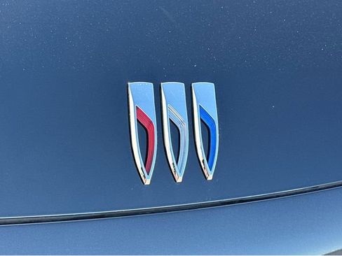 New 2025 Buick Envision Preferred image 36