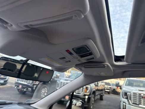 Used 2018 Subaru Forester 2.5i Premium image 21