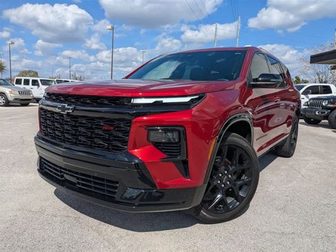 Used 2024 Chevrolet Traverse RS image 1