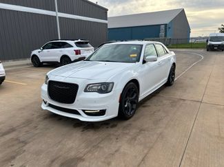 Used 2022 Chrysler 300 Touring L w/ Popular Equipment Group RWD video 1