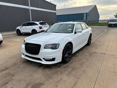 Used 2022 Chrysler 300 Touring L w/ Popular Equipment Group