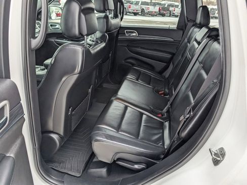 Used 2019 Jeep Grand Cherokee Limited image 19