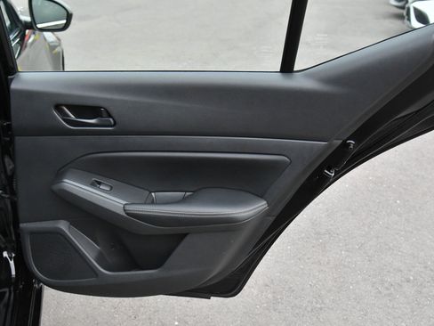 Used 2024 Nissan Altima 2.5 SV image 36