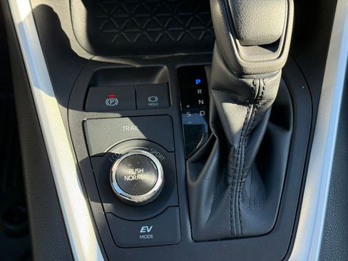 Used 2023 Toyota RAV4 LE image 26