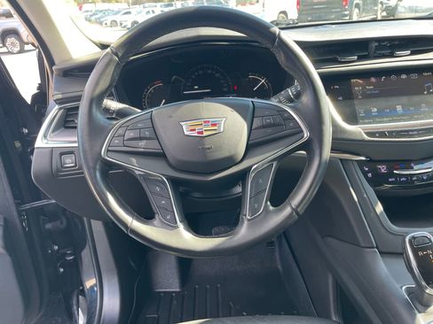 Used 2019 Cadillac XT5 Premium Luxury image 18