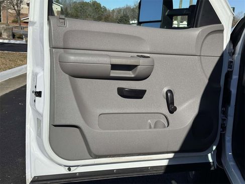 Used 2009 GMC Sierra 2500 W/T image 15