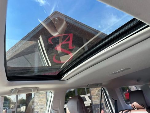 Used 2019 Toyota 4Runner Limited AWD/4WD image 19