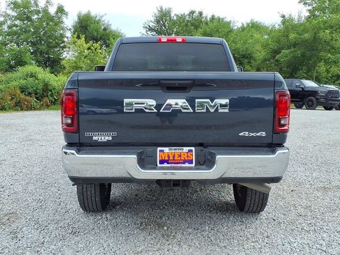 Used 2026 RAM 2500 Big Horn AWD/4WD image 10