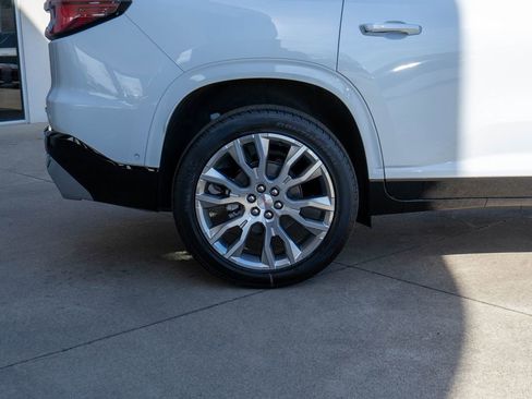 New 2026 GMC Acadia Denali w/ Super Cruise Package AWD/4WD image 35