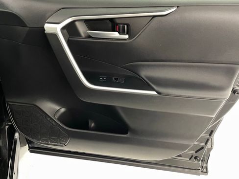 Used 2023 Toyota RAV4 XLE image 44