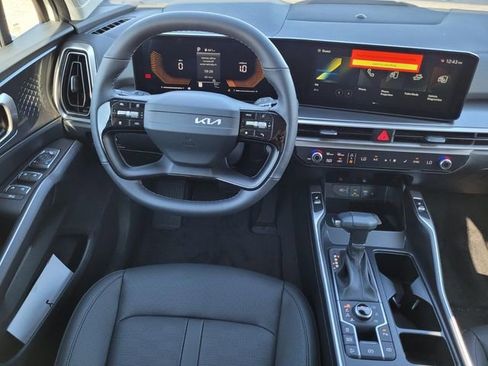 New 2026 Kia Sorento S AWD/4WD image 14