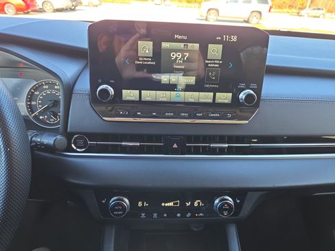 Used 2024 Mitsubishi Outlander SE image 15