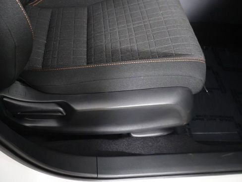 Certified 2024 Honda HR-V Sport image 30