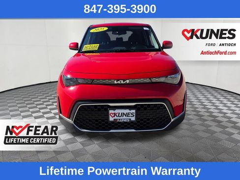 Used 2025 Kia Soul LX w/ LX Technology Package FWD image 2
