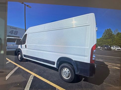 Used 2021 RAM ProMaster 2500 FWD image 4