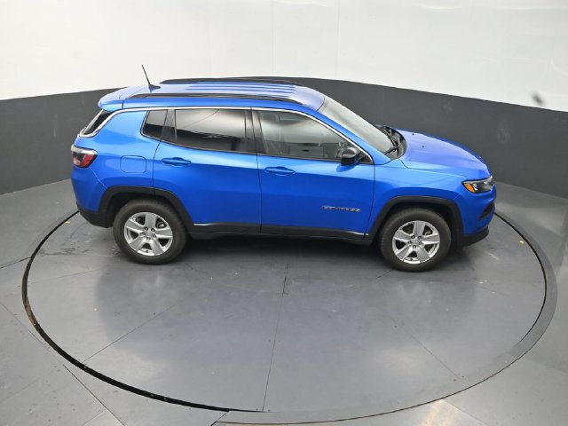 Used 2022 Jeep Compass Latitude AWD/4WD image 18