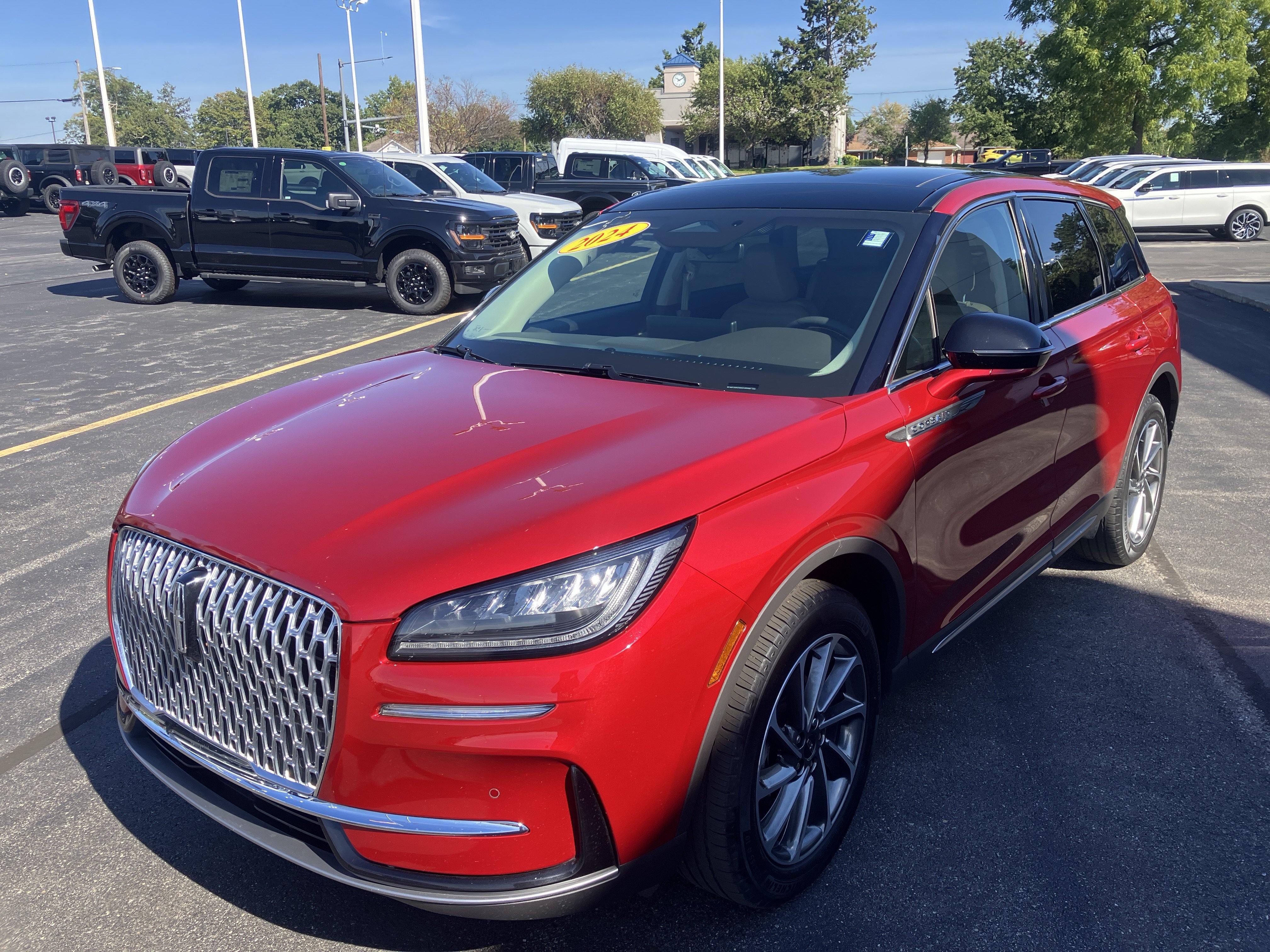 Used 2024 Lincoln Corsair AWD w/ Equipment Group 101A image 3