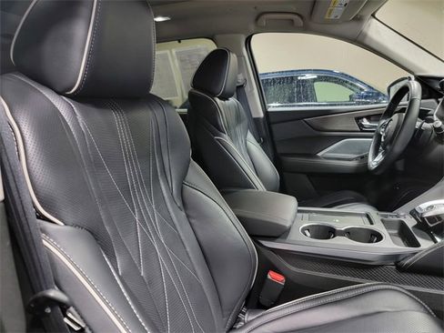 Certified 2025 Acura MDX w/ Advance Package image 15