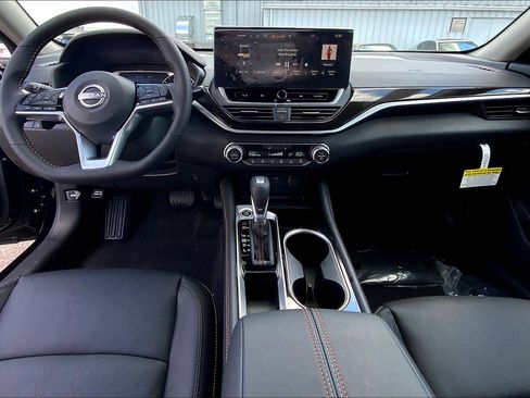 New 2025 Nissan Altima 2.5 SR w/ SR Premium Package image 5