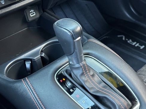 Used 2024 Honda HR-V Sport image 18