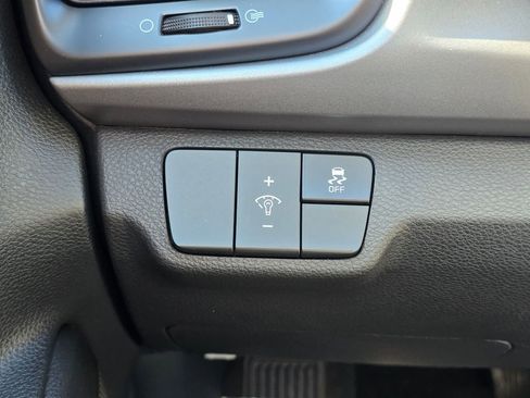 Used 2023 Kia Rio S w/ Technology Package image 32