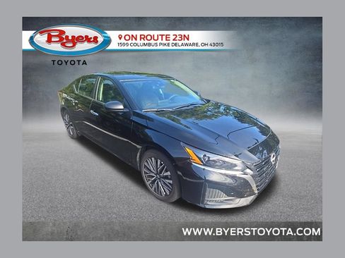 Used 2025 Nissan Altima 2.5 SV FWD image 1