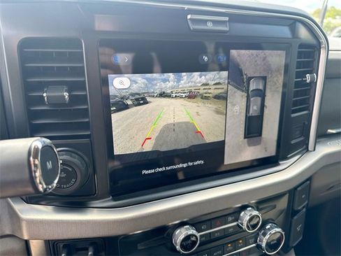 Certified 2026 Ford F250 Platinum w/ Platinum Plus Package image 28