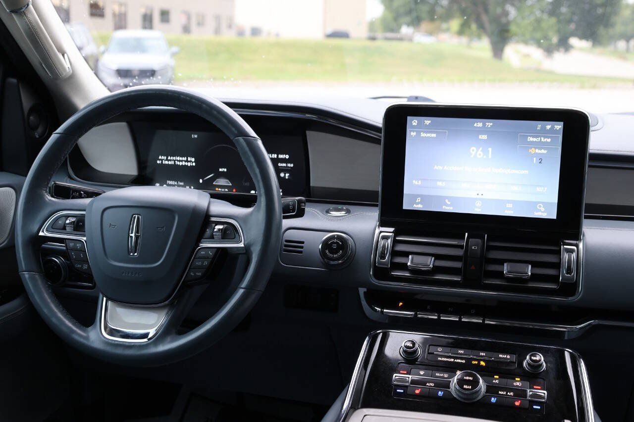 Used 2020 Lincoln Navigator L Black Label w/ Cargo Convenience Package AWD/4WD image 24