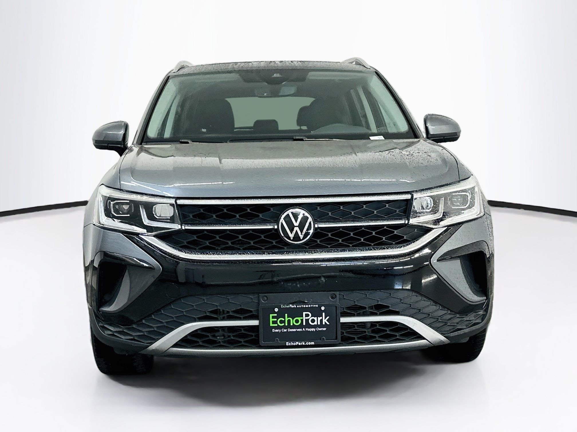 Used 2023 Volkswagen Taos SEL AWD/4WD image 2