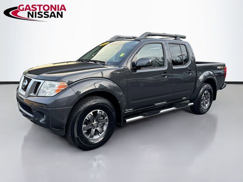 Used 2015 Nissan Frontier PRO-4X w/ Pro-4x Luxury Package image 3