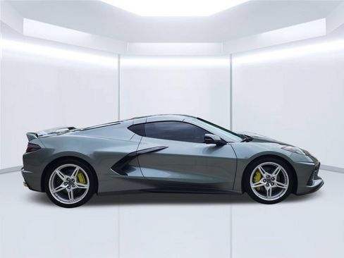 Used 2023 Chevrolet Corvette Stingray Preferred Cpe w/ Z51 Performance Package RWD image 4