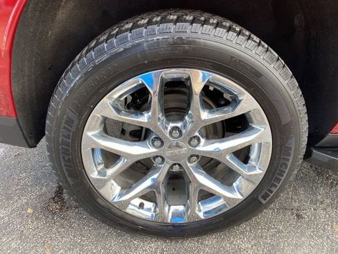 Used 2021 GMC Yukon XL SLT w/ SLT Premium Package image 12