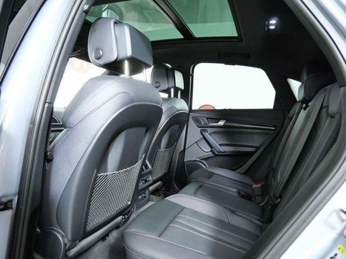 Used 2023 Audi SQ5 Prestige w/ Prestige Package image 14