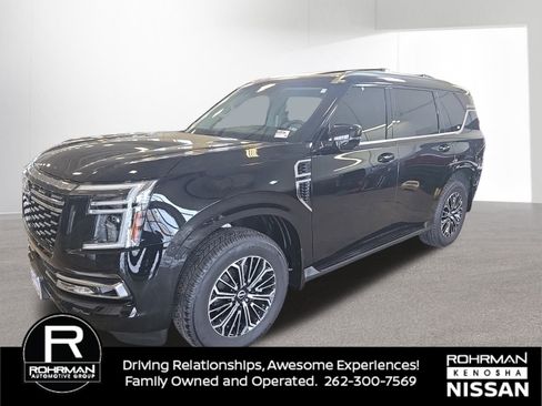 Used 2025 Nissan Armada Platinum image 7