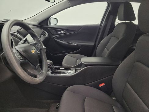 Used 2025 Chevrolet Malibu LS w/ Driver Confidence Package FWD image 17