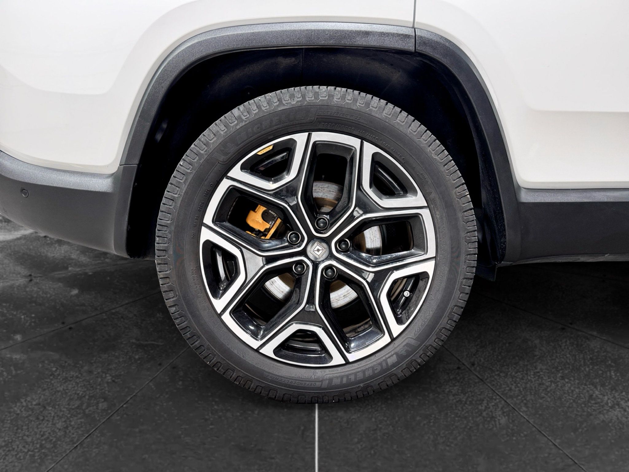 Used 2023 Rivian R1S Adventure Quad AWD/4WD image 38