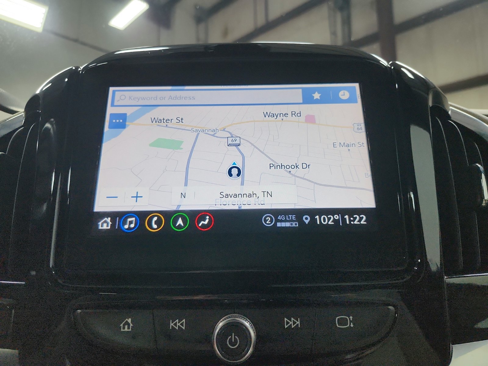 Used 2023 Chevrolet Traverse Premier FWD image 28