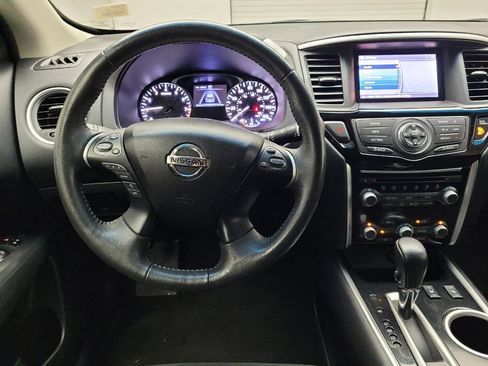 Used 2016 Nissan Pathfinder SV w/ SV Cold Weather Package AWD/4WD image 22