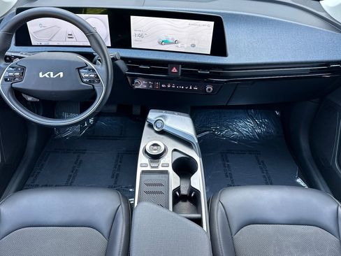 Used 2024 Kia EV6 Light image 14