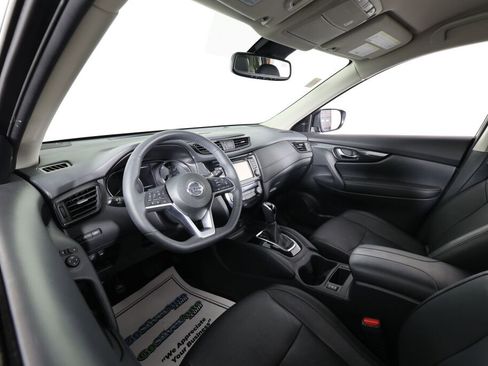 Used 2017 Nissan Rogue SL image 10