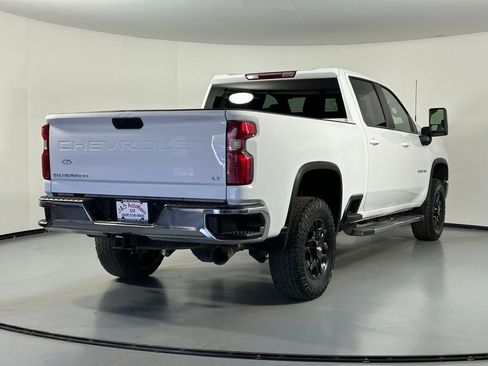 Used 2023 Chevrolet Silverado 2500 LT w/ Convenience Package AWD/4WD image 6