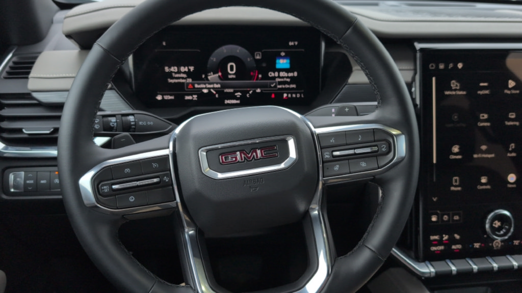 Certified 2026 GMC Acadia Elevation w/ Elevation Premium Package AWD/4WD image 12