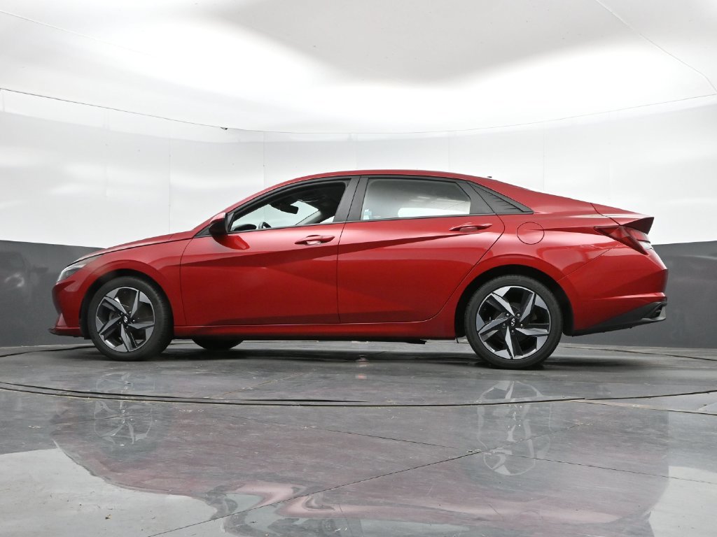Used 2023 Hyundai Elantra SEL w/ Convenience Package FWD image 40