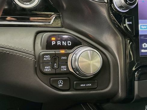 Used 2025 RAM 1500 Limited AWD/4WD image 17