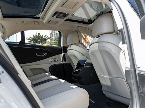 New 2026 Bentley Flying Spur Plug-In Hybrid AWD/4WD image 23