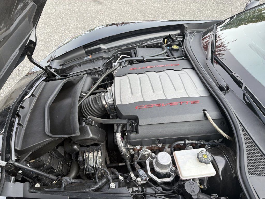 Certified 2015 Chevrolet Corvette Stingray Coupe RWD image 27